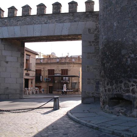 Posada De Peregrinos Hotel Toledo Exterior photo